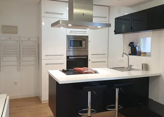 Azabache Apartment *